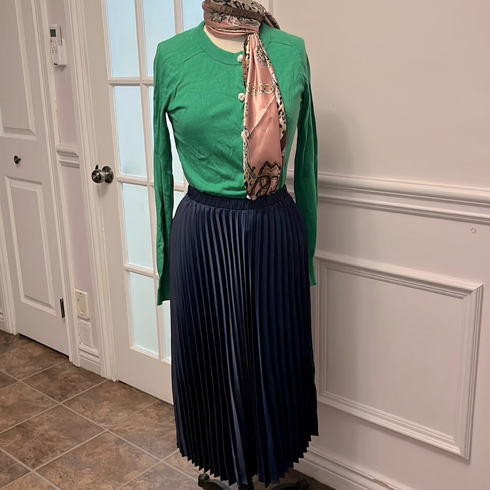 Solitaire pleated maxi skirt